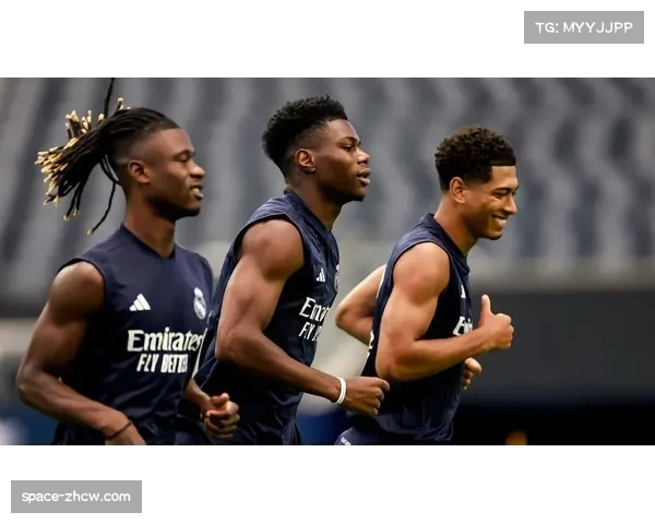 深度战术：解析那不勒斯“小快灵”前锋群如何破解意甲密集防守难题